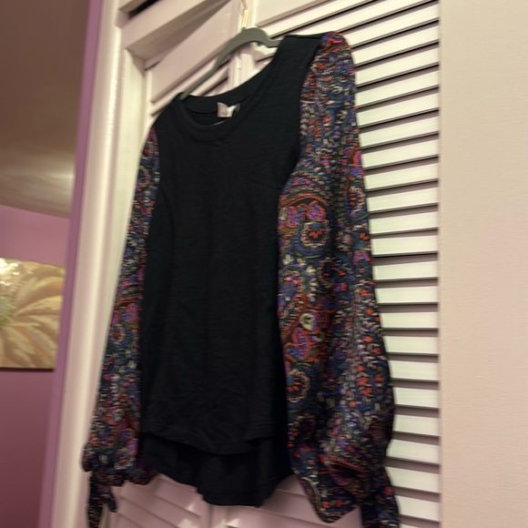 Super cute Anthropologie Akemi+Kin top - Picture 1 of 8